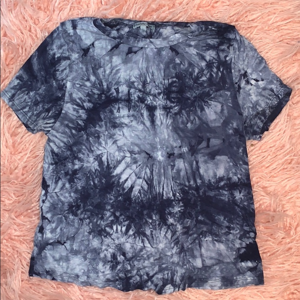 Navy and white tie-dye shirt